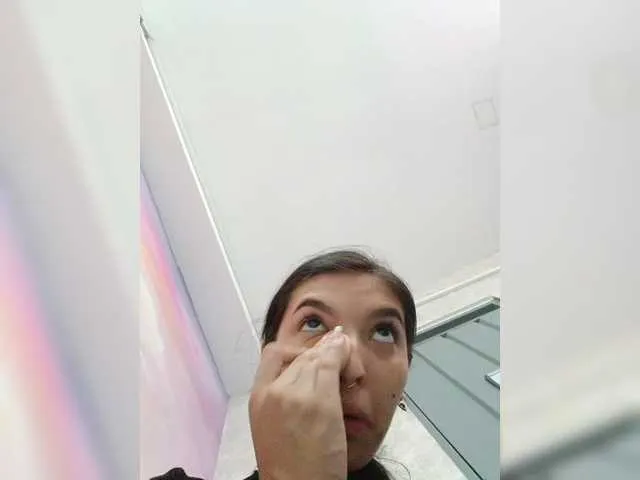 annie_f0x – webcam model profile photo Image 13