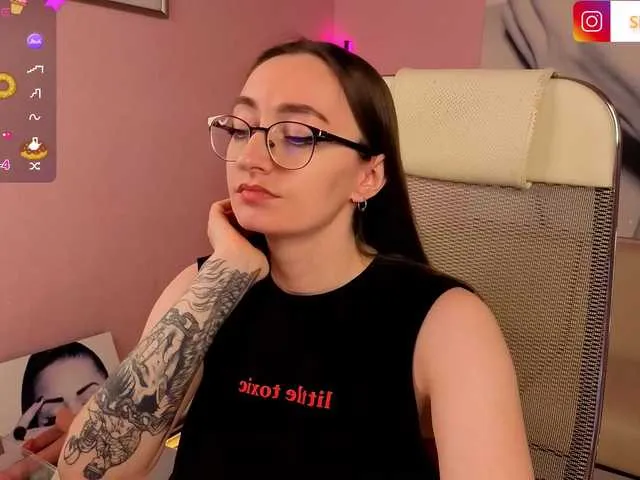 MiaTonyy – webcam model profile photo Image 7