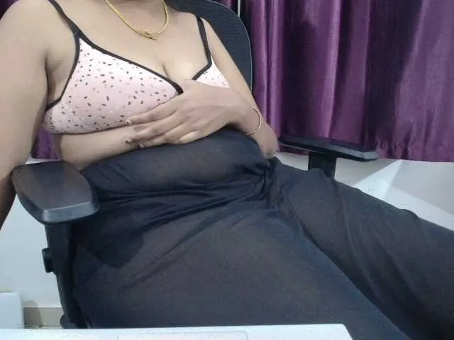 xunybany – webcam model profile photo Image 18