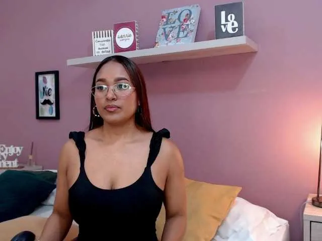 SilvanaLauren – webcam model profile photo