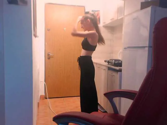 korinaluvv – webcam model profile photo Image 8