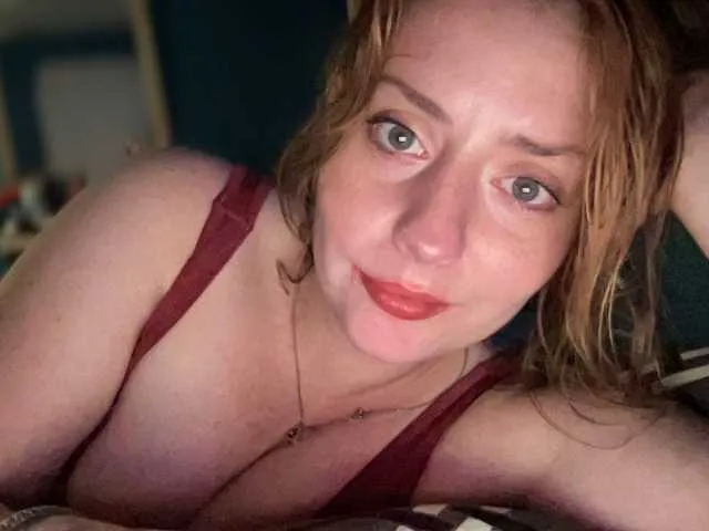 cute00kiara – webcam model profile photo Image 5