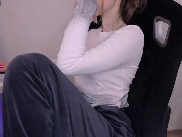 Sonya-reallsugar – webcam model profile photo Image 10