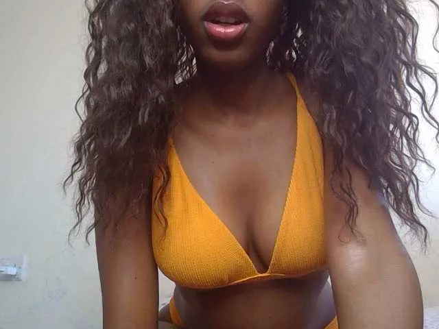 candylux4 – webcam model profile photo Image 3