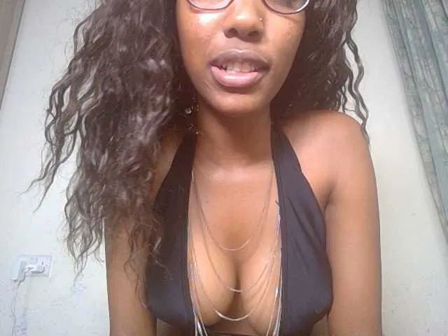 candylux4 – webcam model profile photo Image 4