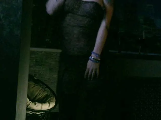 ukk_bit – webcam model profile photo Image 2