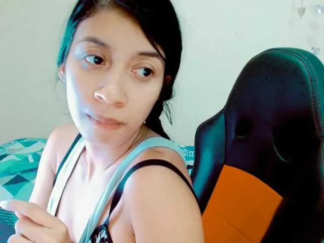 xunybany – webcam model profile photo Image 18