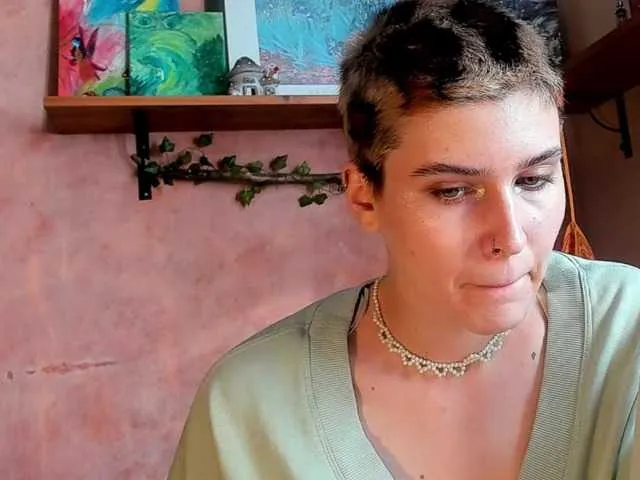 soft-sarah – webcam model profile photo