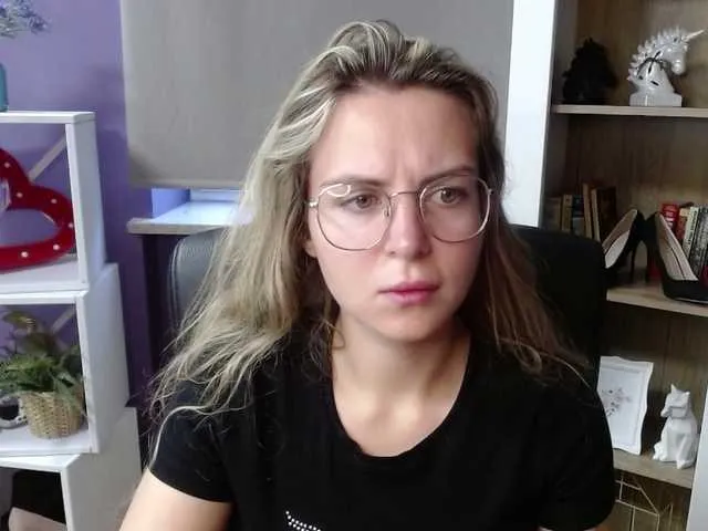 soft-zoey Image 11
