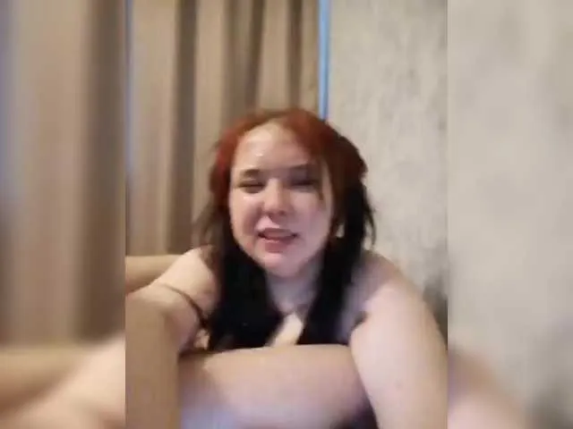 pleasant_fun – webcam model profile photo Image 3