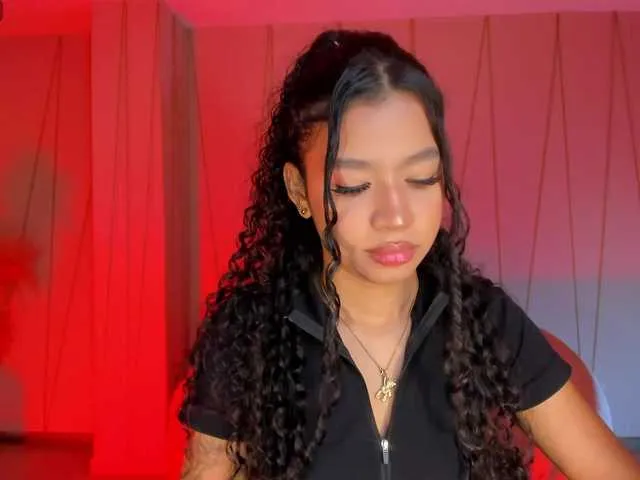 Chelsi16 – webcam model profile photo Image 10