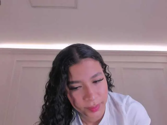 Chelsi16 – webcam model profile photo Image 12