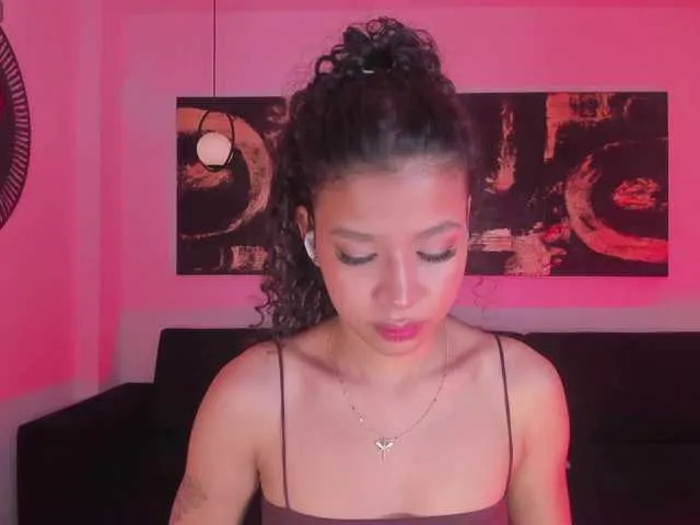 Chelsi16 – webcam model profile photo Image 13