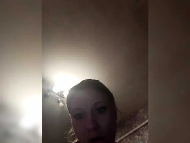 royangela – webcam model profile photo Image 2