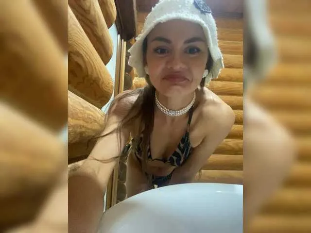 glossybabe_ – webcam model profile photo Image 7