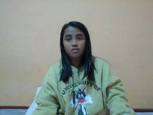 Likachkaa – webcam model profile photo Image 10