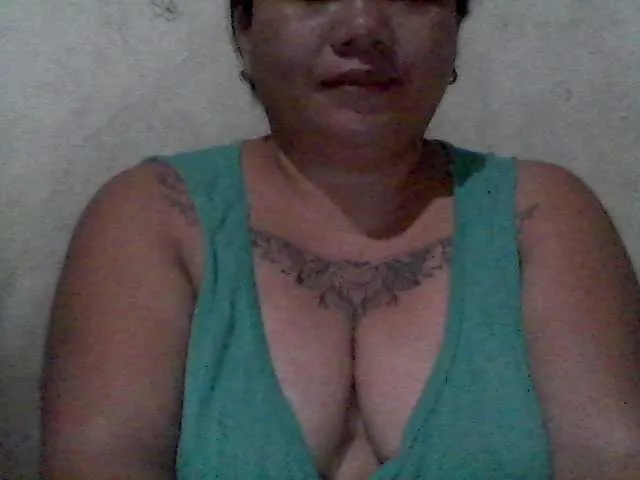 sweetasian33 – webcam model profile photo