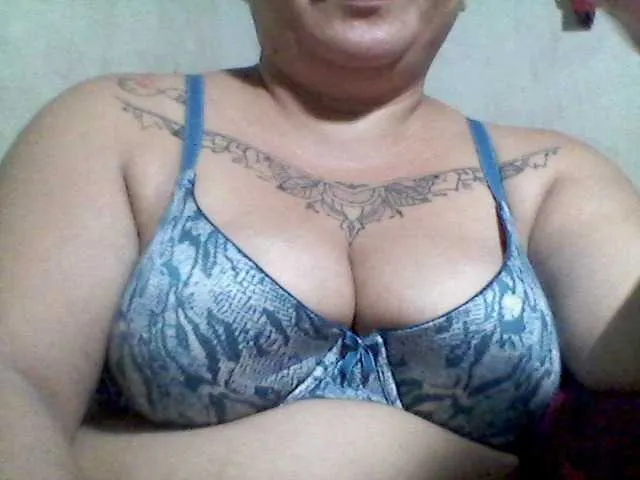 bunnydollstella – webcam model profile photo Image 3