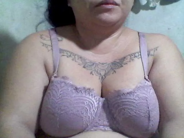 bunnydollstella – webcam model profile photo Image 7