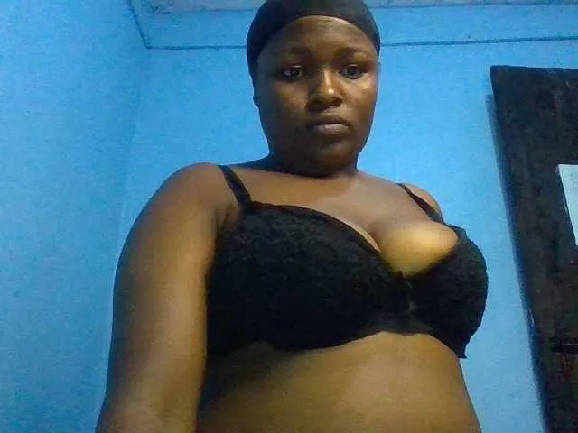 MinniMia – webcam model profile photo Image 8