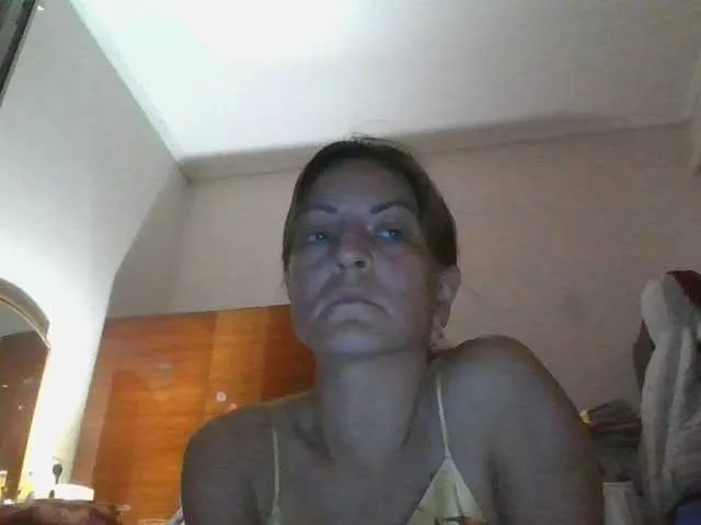 inspiration_in_frame – webcam model profile photo Image 6
