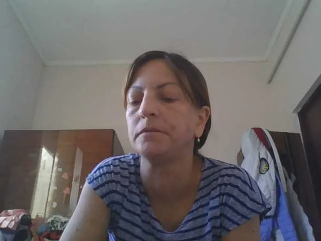 inspiration_in_frame – webcam model profile photo Image 9