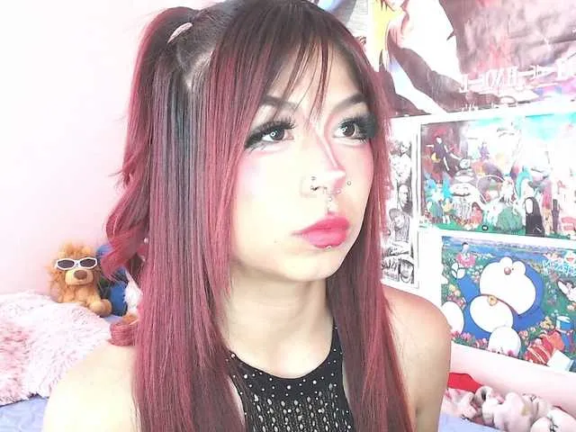 Sweetred11 – webcam model profile photo
