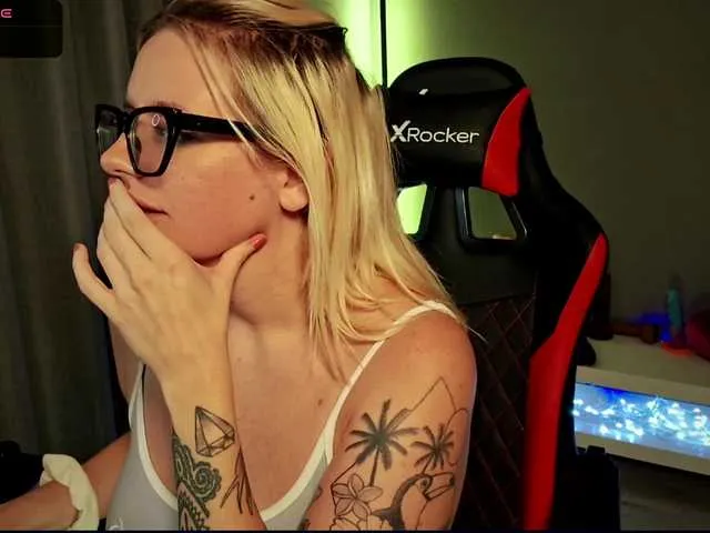 to4ka-gi – webcam model profile photo Image 7