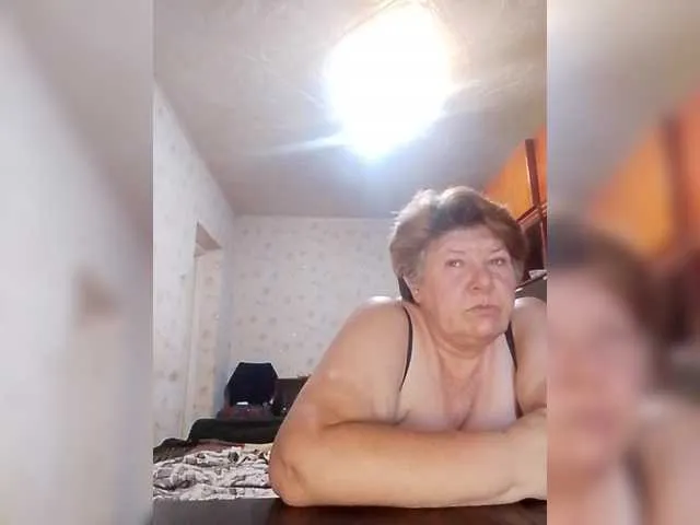 LinaTwins – webcam model profile photo Image 12