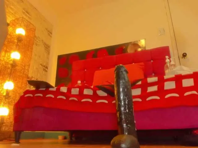 mayadashaaa – webcam model profile photo Image 3