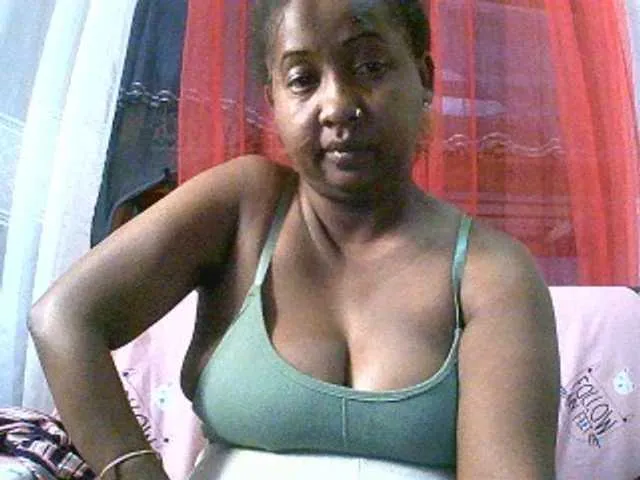 -The-sweet-couple- – webcam model profile photo Image 13