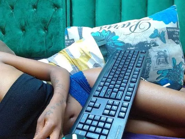 bigass001_ – webcam model profile photo Image 19