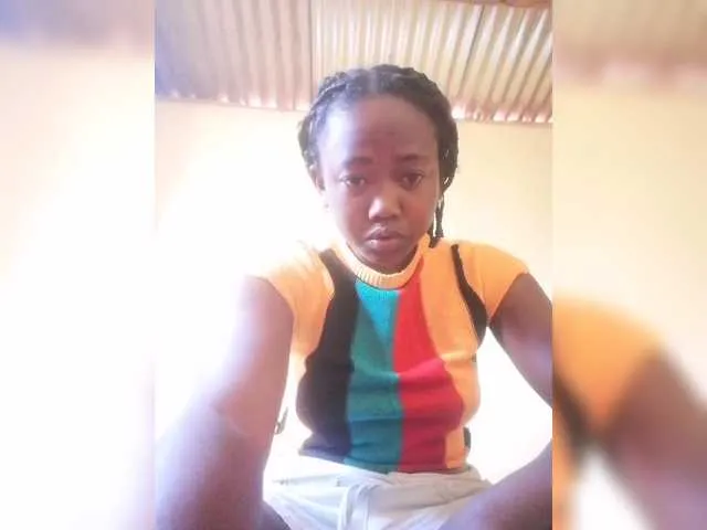 Tence – webcam model profile photo