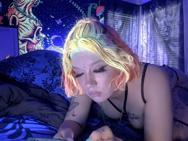 NatashaRouge – webcam model profile photo Image 5