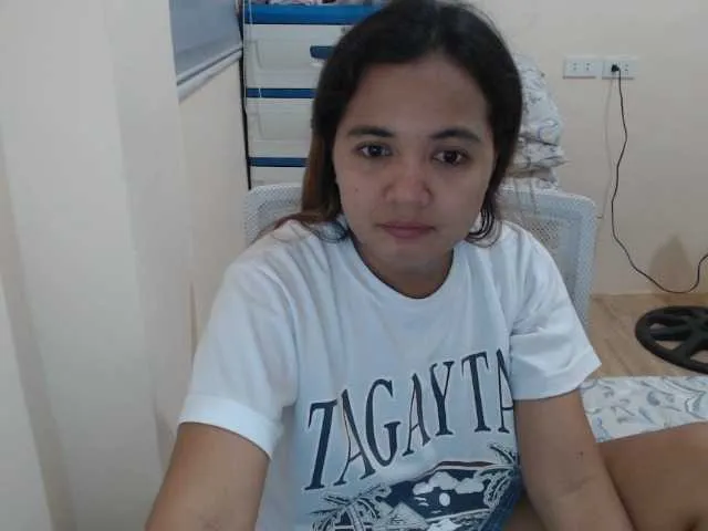 LoveAndSex24 – webcam model profile photo Image 10