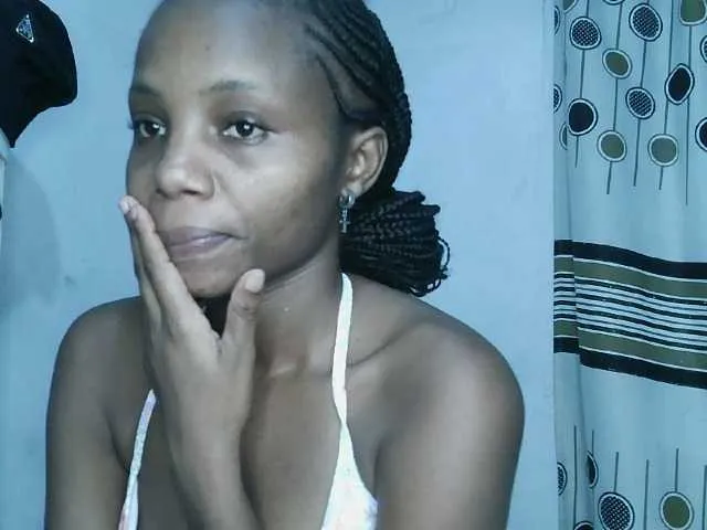 Dii-6 – webcam model profile photo Image 11