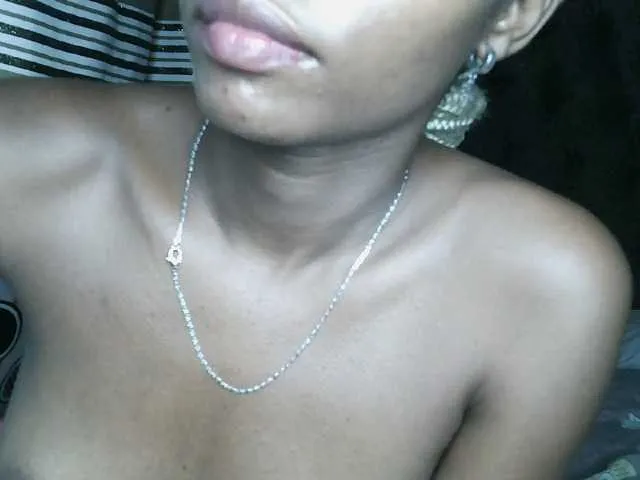Dii-6 – webcam model profile photo Image 8
