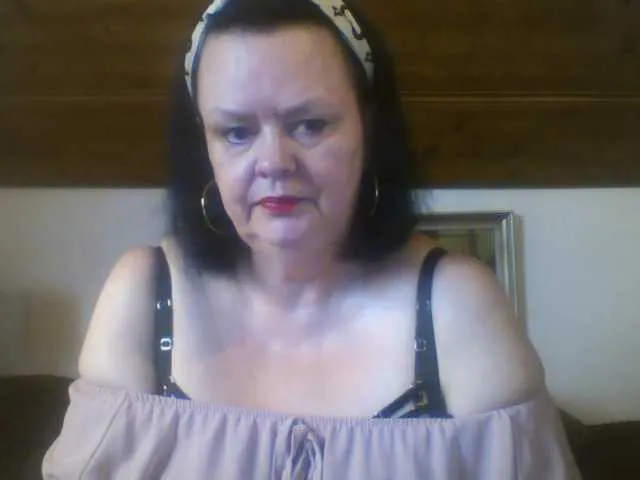 blush_mikki – webcam model profile photo Image 15