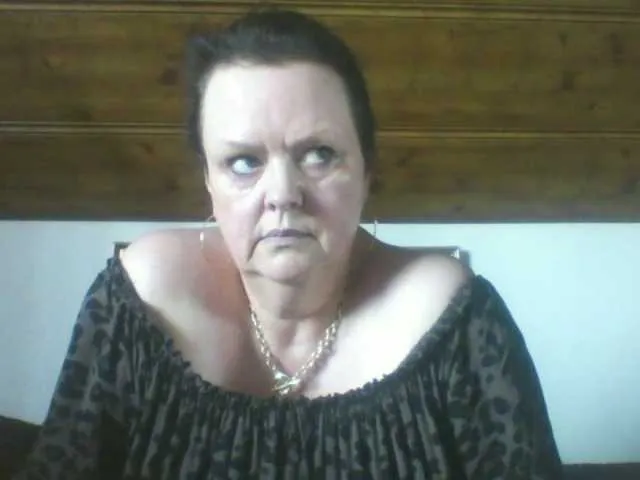 blush_mikki – webcam model profile photo Image 4