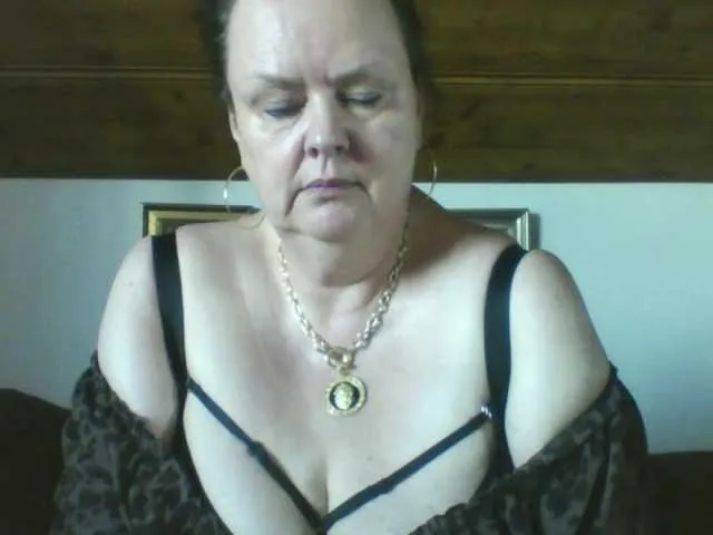 blush_mikki – webcam model profile photo Image 6
