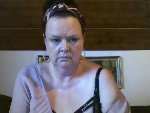 blush_mikki – webcam model profile photo Image 7