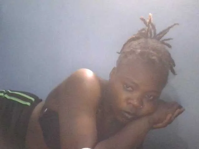 Tightpussy21 – webcam model profile photo