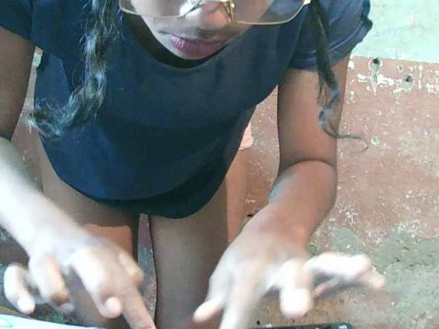 lisagrand – webcam model profile photo Image 12