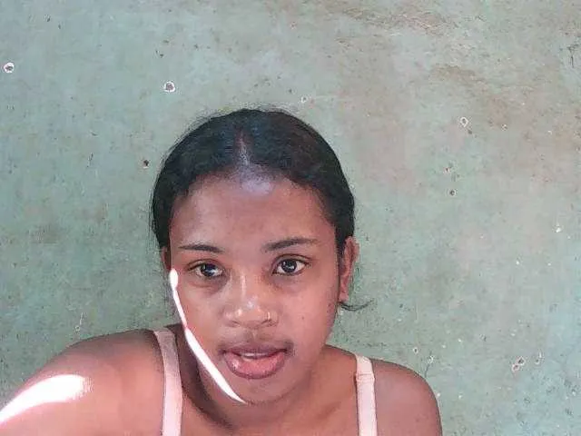 lisagrand – webcam model profile photo Image 13