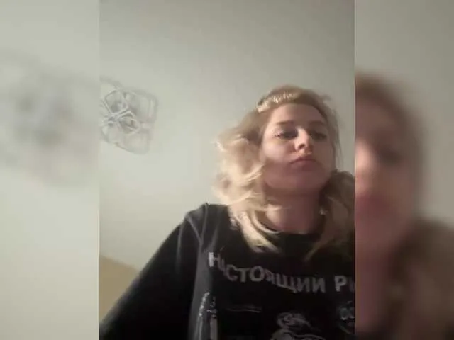 annie_f0x – webcam model profile photo Image 3