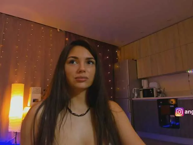 miavenuss_1 – webcam model profile photo Image 9