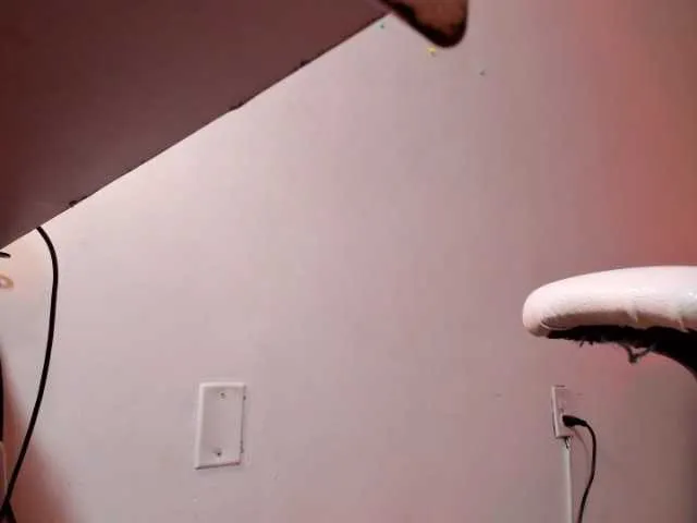 cute_fox_girl – webcam model profile photo Image 13