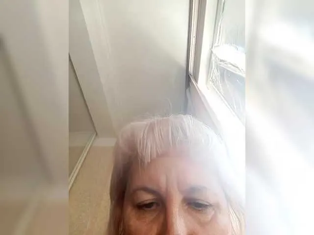 mollydo11 – webcam model profile photo Image 18