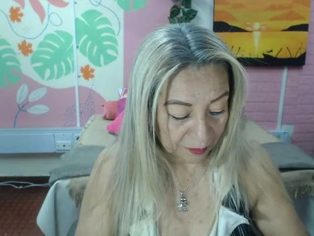 ELENA-XXX – webcam model profile photo Image 19