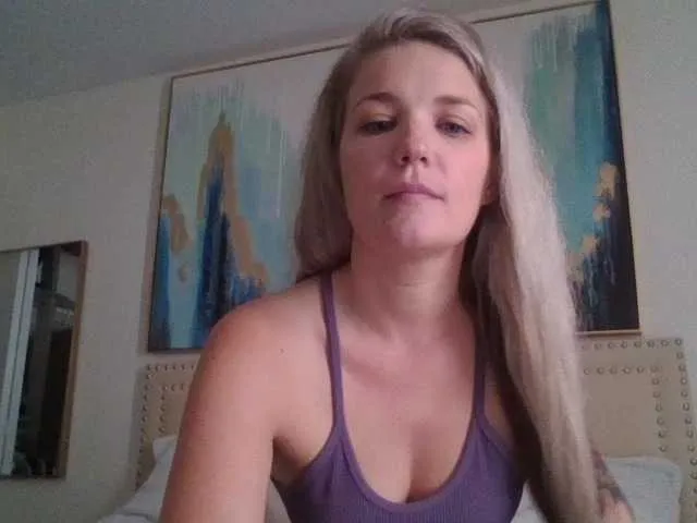 ValerieVixxx – webcam model profile photo